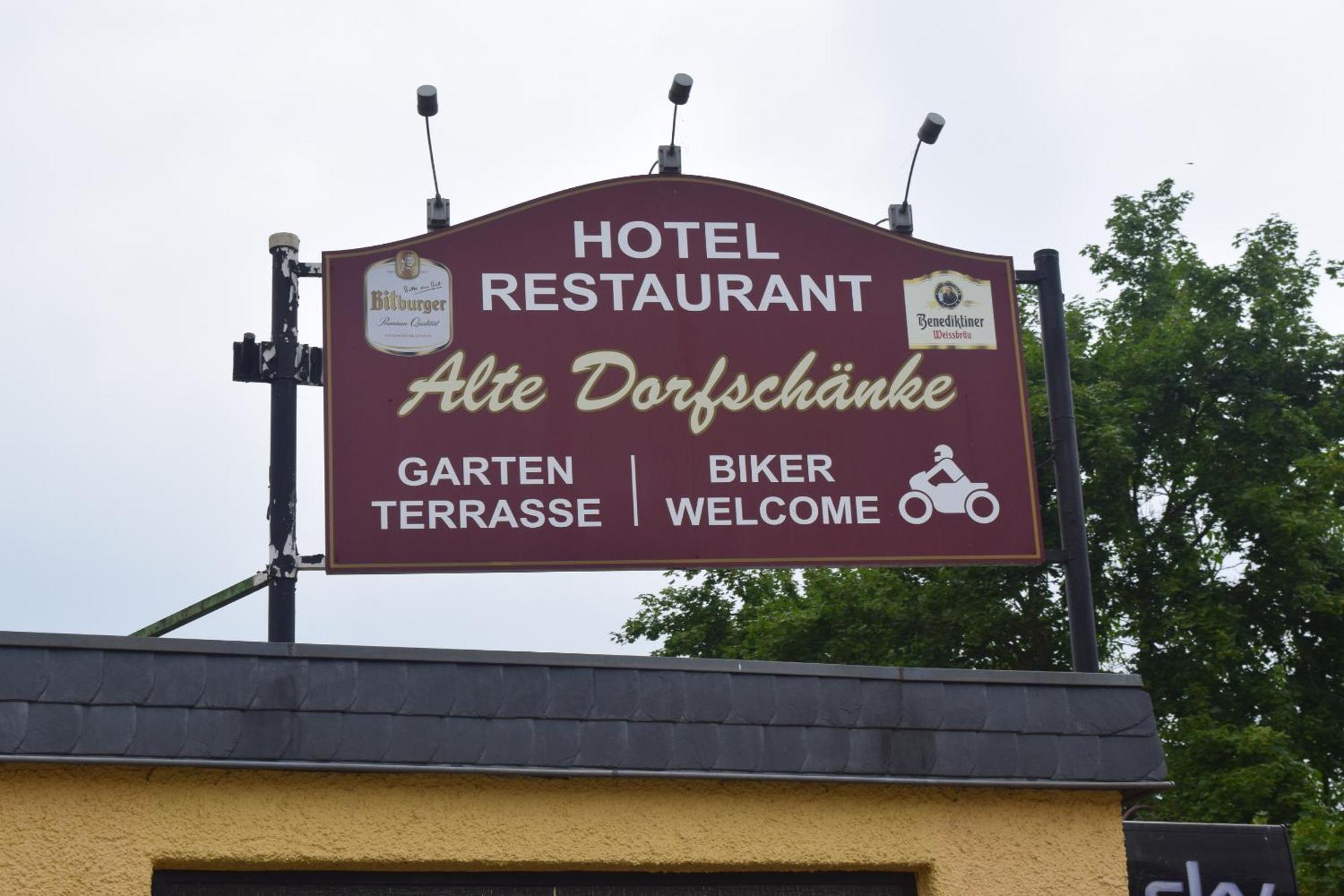 Hotel Alte Dorfschaenke Kinderbeuern Exteriér fotografie